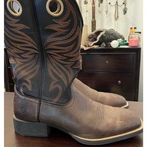 Mens Ariat leather boots